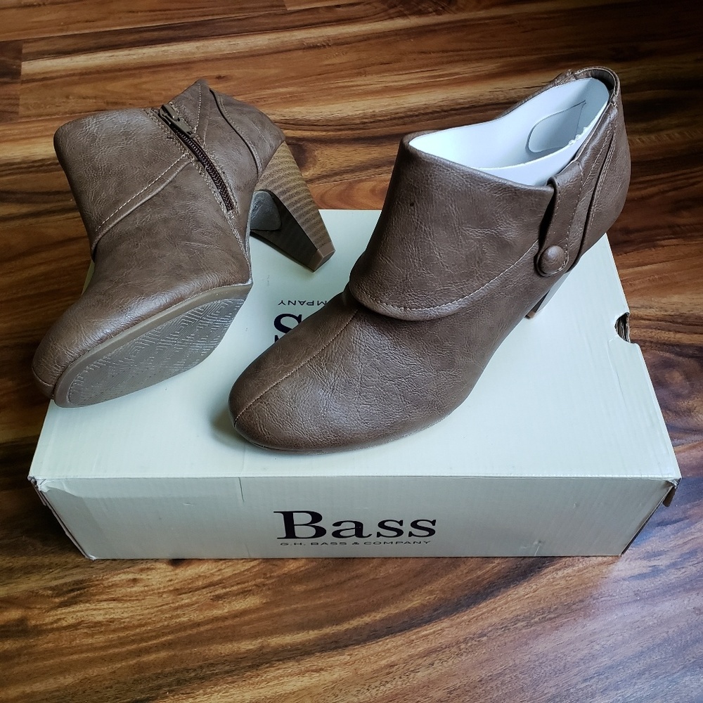 G.H. Bass Mila Bootie - 8M - Taupe